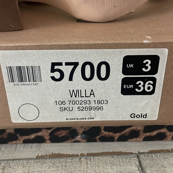 River Island Wills Gold Sandals - Picture 7 of 9